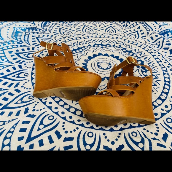 ✨Altar’d State wedge heels✨ - Picture 3 of 10